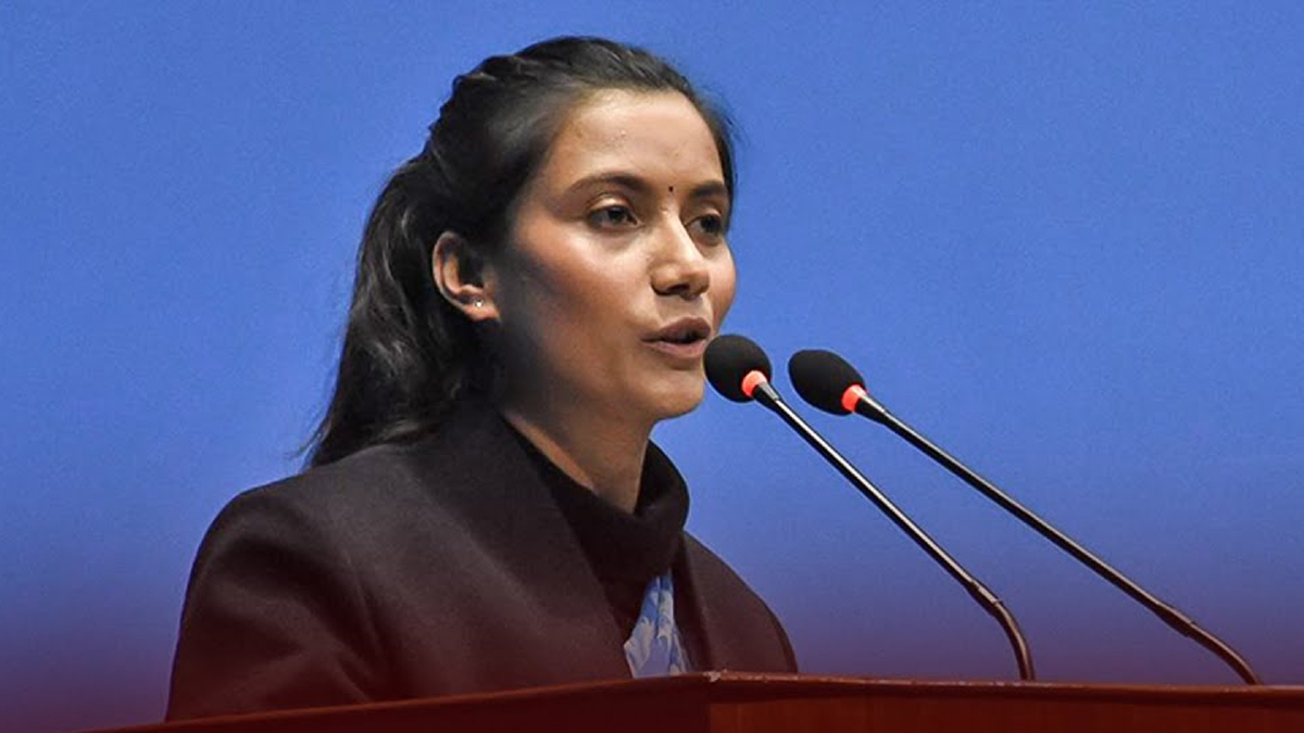 रास्वपा सांसद गौतमलाई  ‘पोलिटिसियन अफ द इयर’ अवार्ड